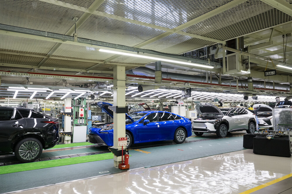 Toyota_Future of Car Manufacturing02.jpg