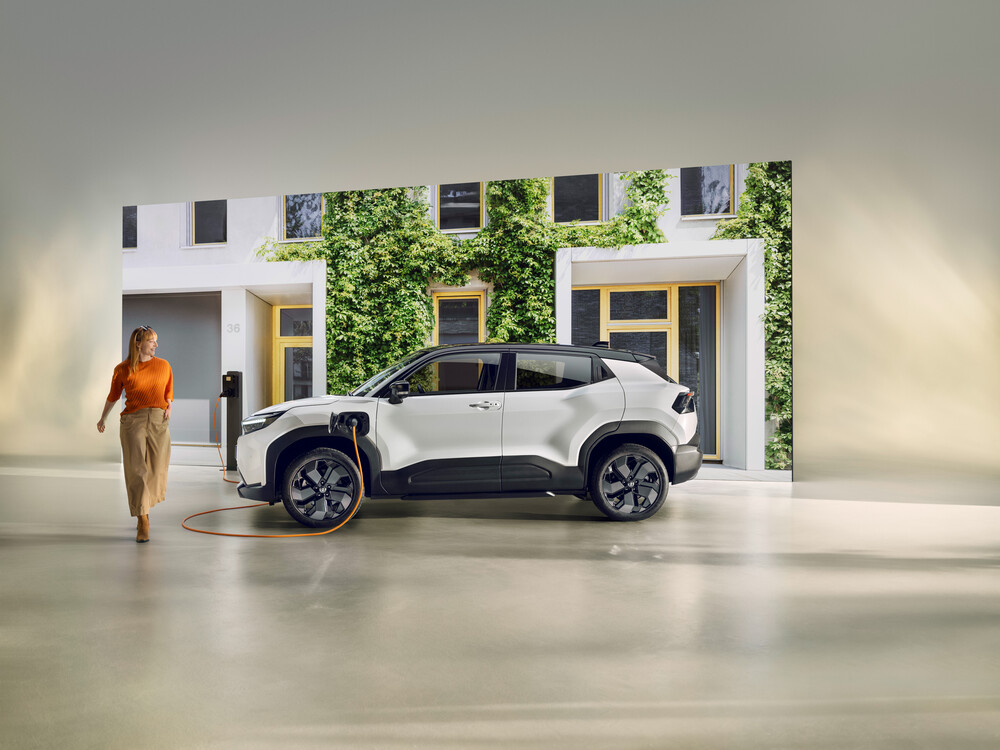 Toyota Urban Cruiser_main_01.jpg