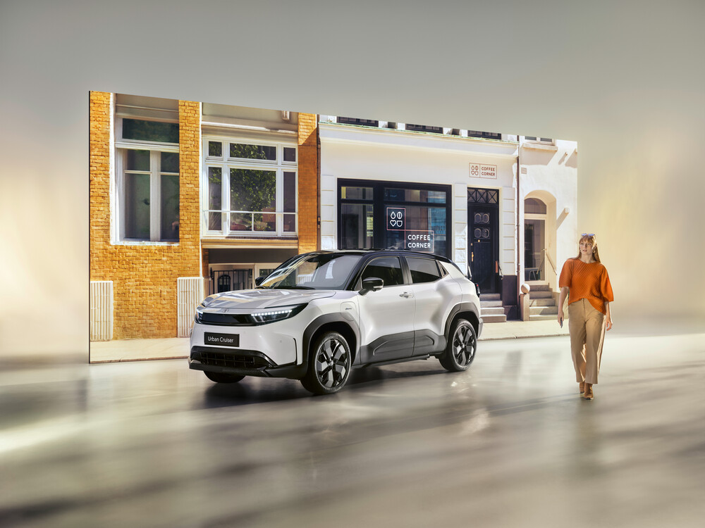 Toyota Urban Cruiser_main_02.jpg