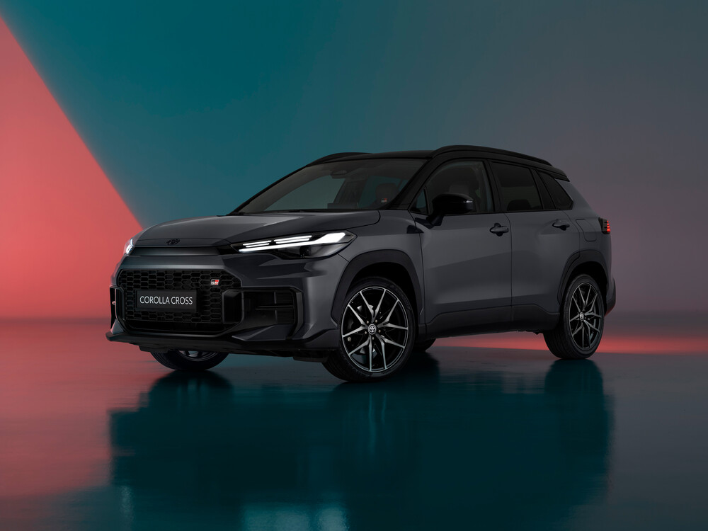 2025_Corolla Cross GR Sport_001.jpg