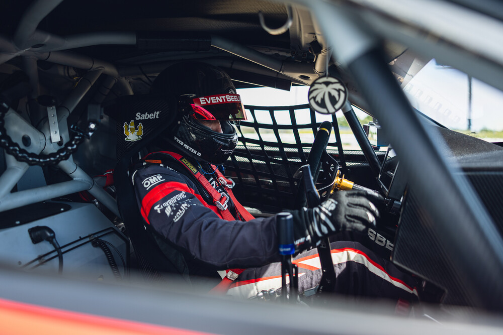 European Drift Masters 2025, Yves Meyer, Cockpit Toyota GR Supra©Charlie Brenninkmeijer.jpg