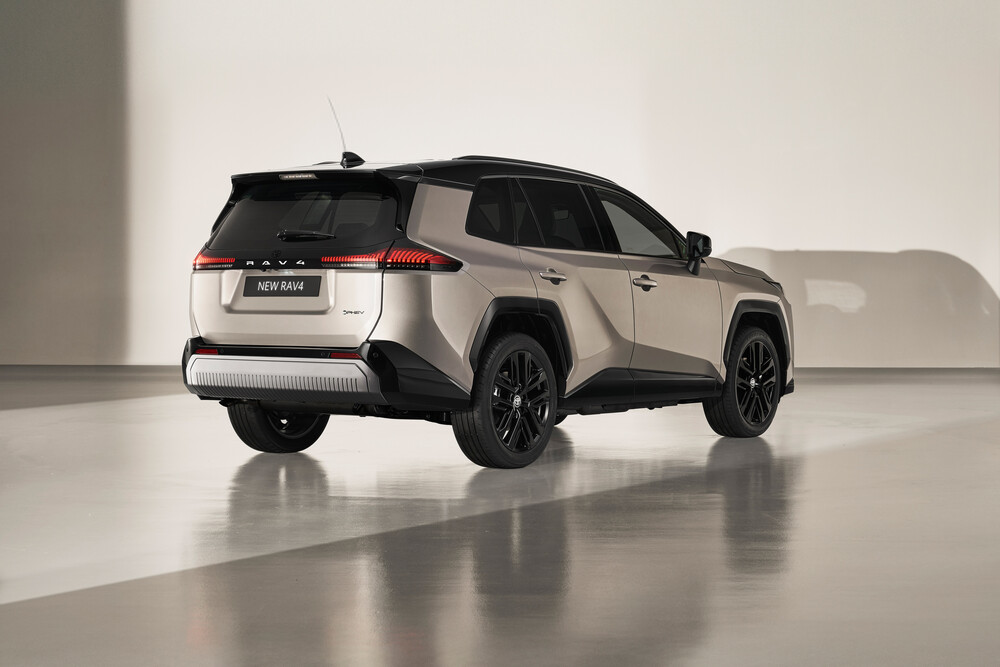 2026_ALL-NEW_RAV4_static_003.jpg